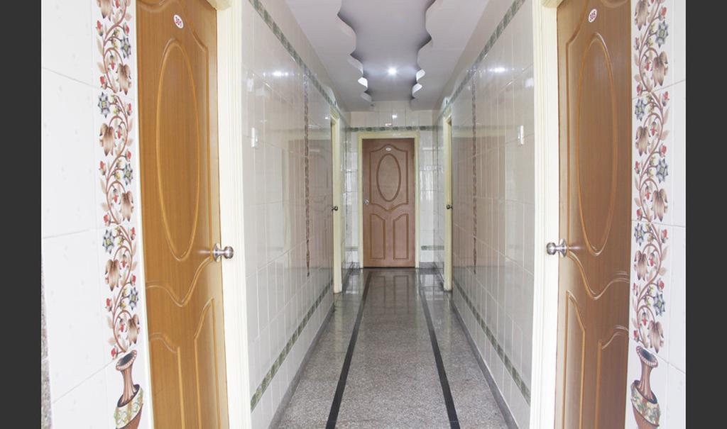 Hotel Vijayabhanu Вишакхапатнам Экстерьер фото