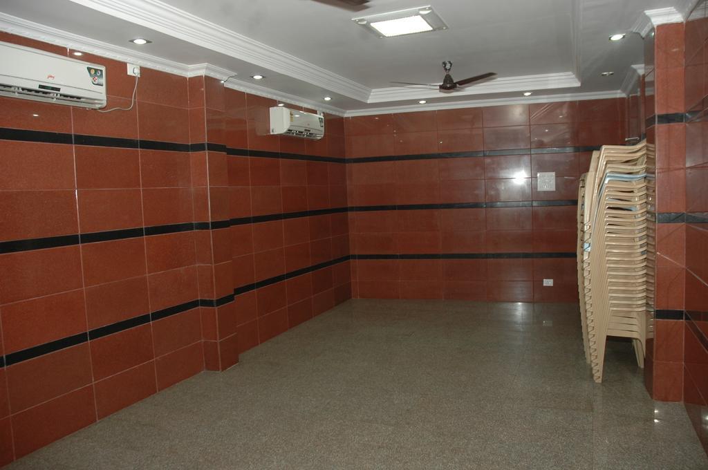 Hotel Vijayabhanu Вишакхапатнам Экстерьер фото